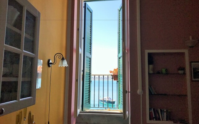 MedFlats Sea View Apartments in Ortigia