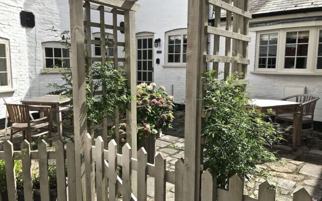 Courtyard Cottages Lymington