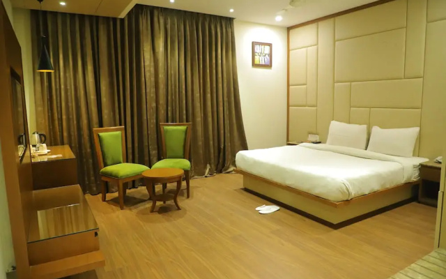 Hotel Maple Grand