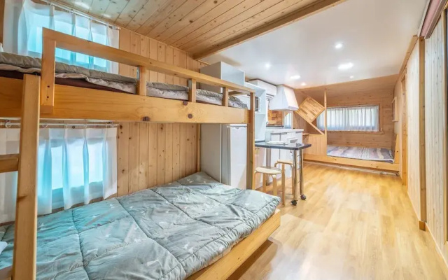 Chuncheon Free People's Caravan Pension