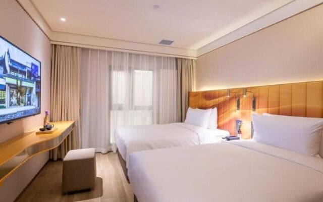 Manxin Beijing Guangqumen Hotel