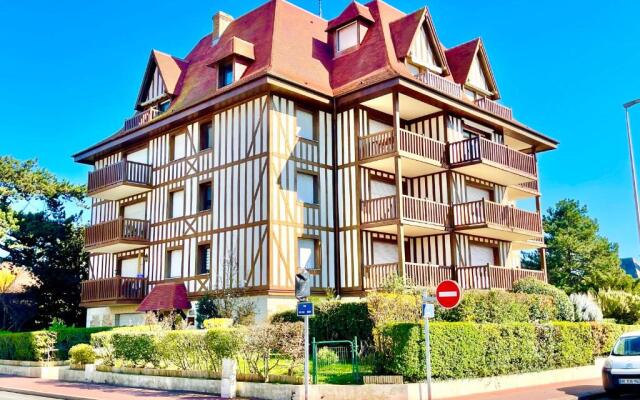 ECHAPPEE CHIC - Balcon - 150 m Casino Deauville & Plage