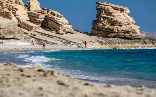 Villa George Sea View With Pool - Triopetra