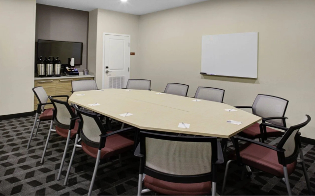 TownePlace Suites by Marriott Albany - Hotel in 奥尔巴尼 - Photo 5