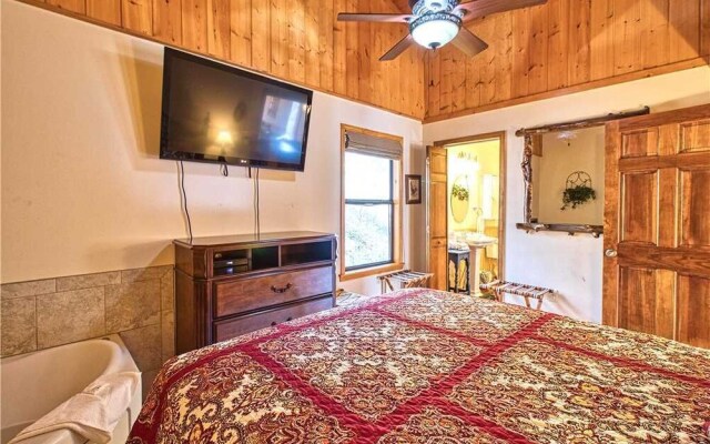 Eagles View 2 - Three Bedroom Cabin