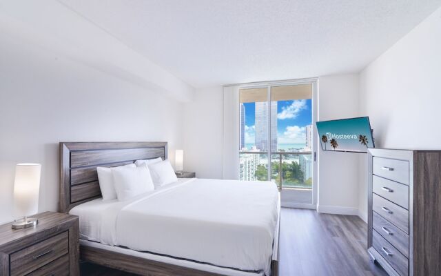 Luxury Sunny Isles Beach Condos by Hosteeva