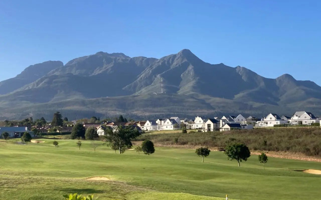 Golfers View @ Kingswood Golf Estate