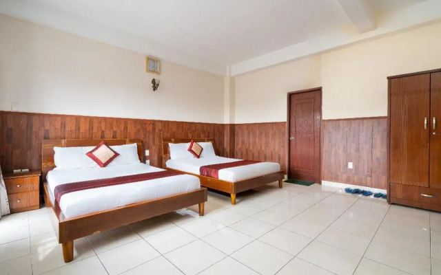 Nam Phuong Hoang Hau Hotel