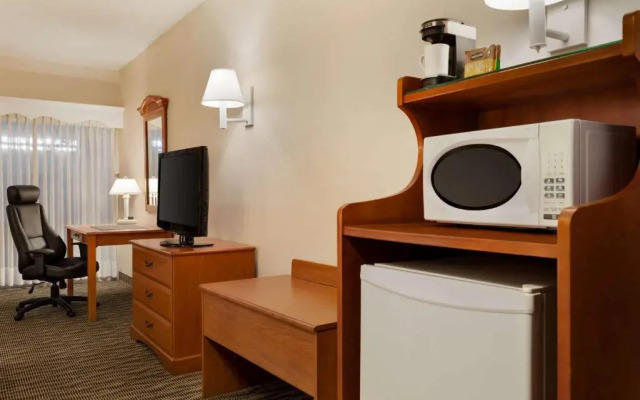Ramada Fredericton