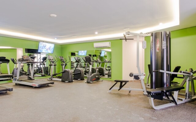 LUXURY 1-bdr -ROOFTOP POOL-GYM-PARK G310