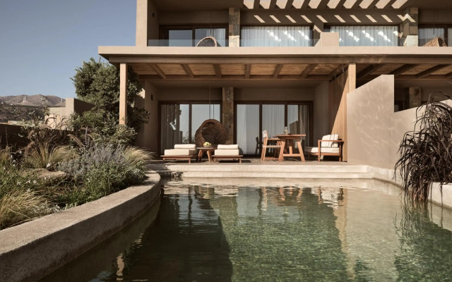 Acro Wellness Suites - Adults Only