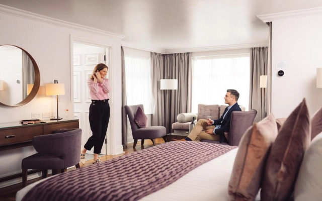 Ivanhoe Hotel and Inn