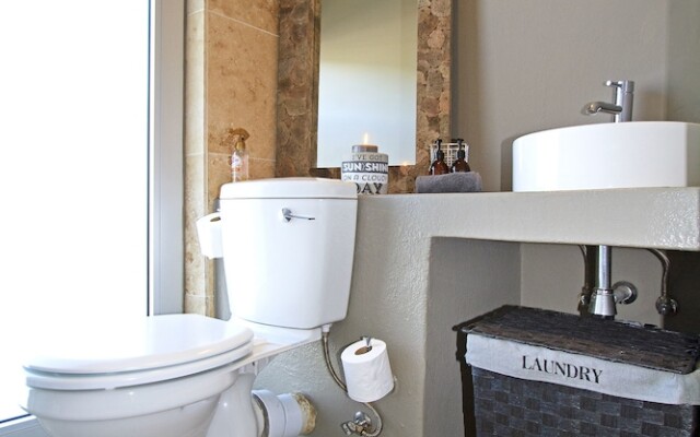 The Village Courtyard Suites