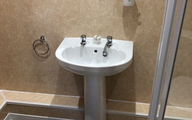 Glynvale Hotel