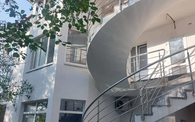 Ривер Бриз Лоо