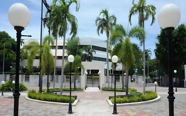 Bangsaen Villa Hotel (SHA Extra Plus)