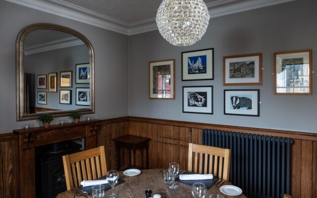 Y Talbot Tregaron