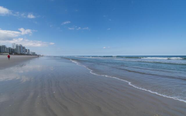 Sandpiper-Lovely direct beachfront condo ~ SP305