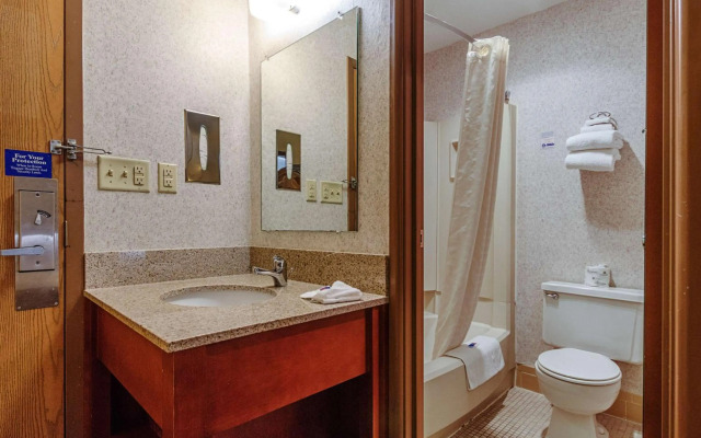 Motel 6 La Crosse, WI