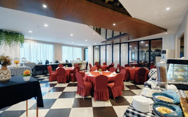 King's Hotel Nagoya Batam