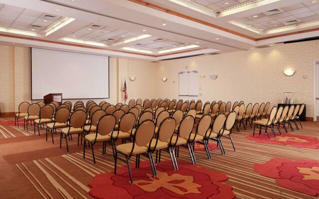 Hilton Garden Inn Atlanta Airport/Millenium Center