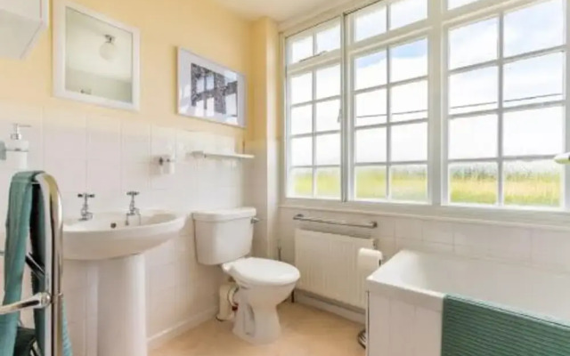 Host Stay Alderfen View