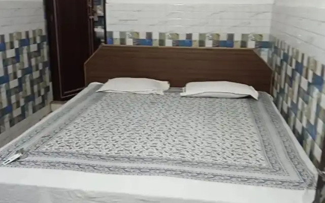 Goroomgo Raj guest house Bhubaneswar