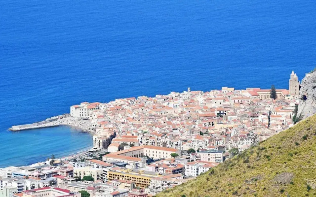 Villa Palomina 8 in Cefal