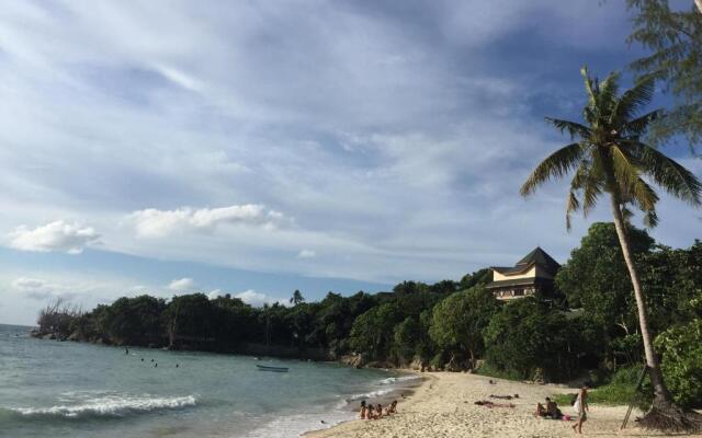 Secret Beach Bungalows