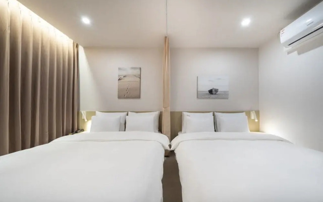 Nomad Aank hotel Gumi branch