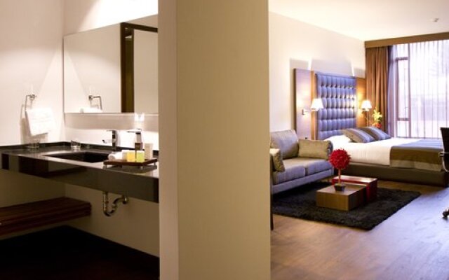 NH Collection Royal Andino - 4 Nights, Bogotá, Colombia