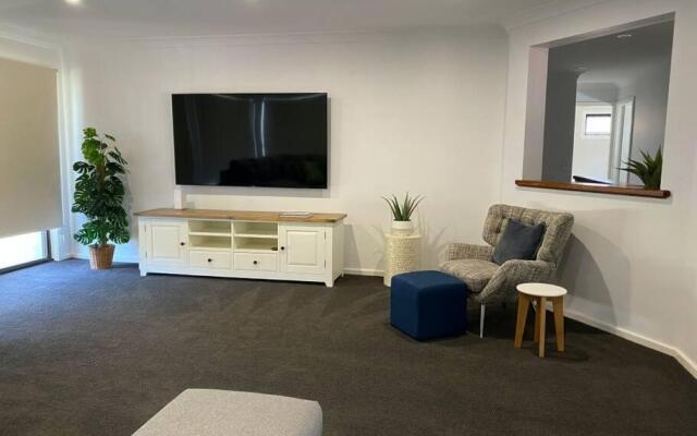 Rainbow Beachhouse - deluxe, pristine location