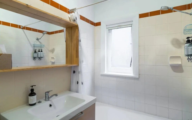 Lovely Sydney Bungalow Inner West