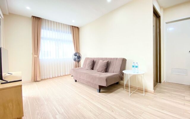 Spacious 2Br Apartment At Grand Asia Afrika