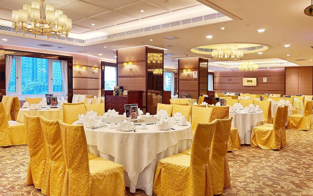 Grand Dragon Hotel