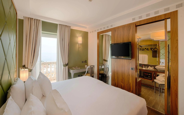 NH Collection Taormina Hotel