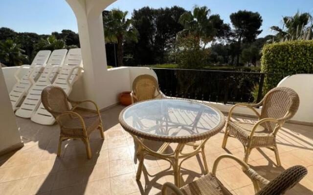 Alto Golf Apartments