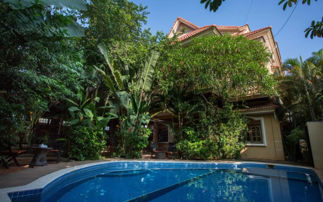 Le Tigre Hotel