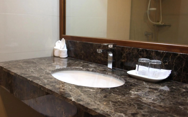 Thomson Hotel Huamark