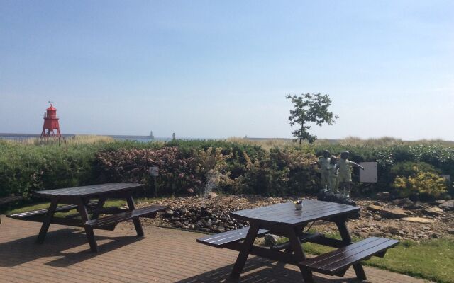 Little Haven Hotel On The Beach