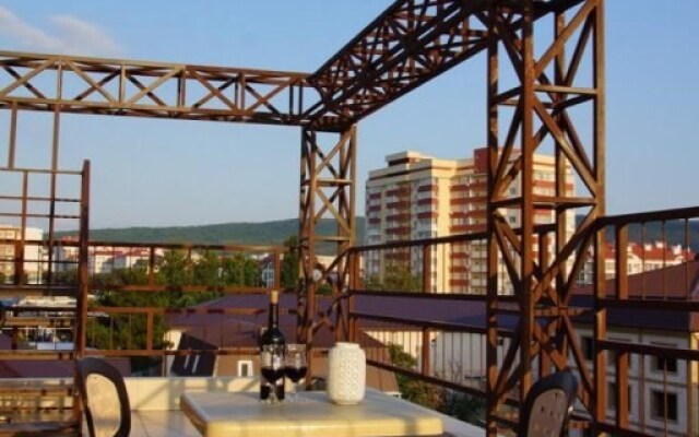 Lilu Guest House