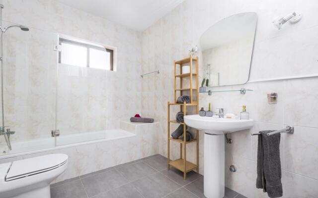 Home2Book Casa Hinode