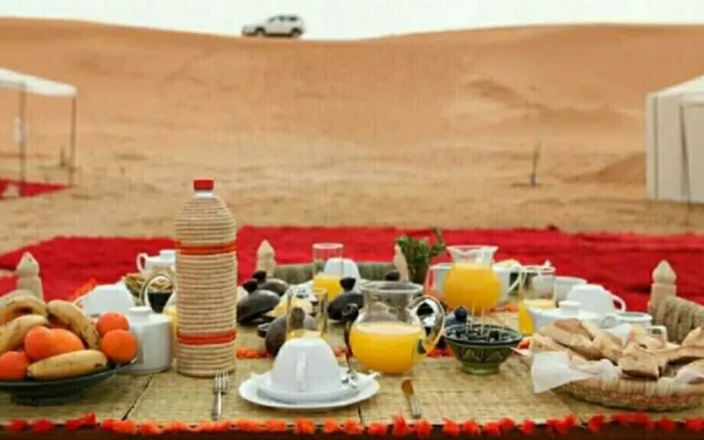 Erg Lihoudi Dunes & Bivouac