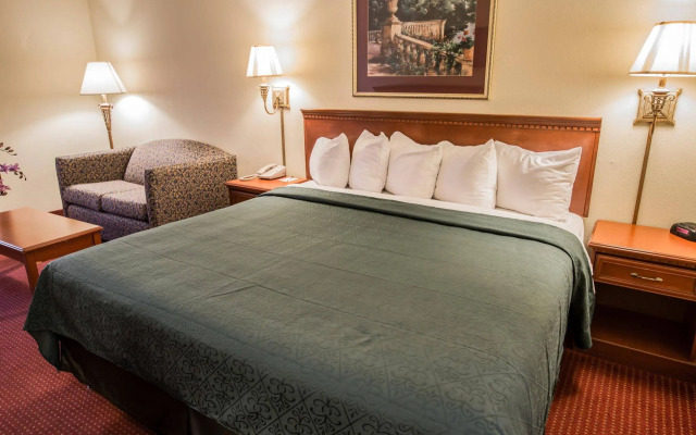 Baymont by Wyndham Wilmington