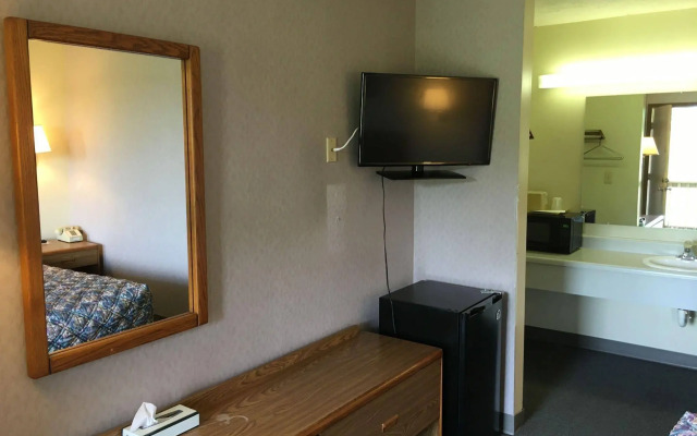 Salt Creek Inn