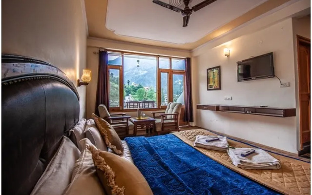 Hotel Divine Paradise Manali