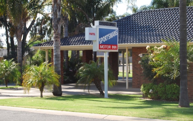 Sportsmans Motor Inn — 4-star hotel in Barooga