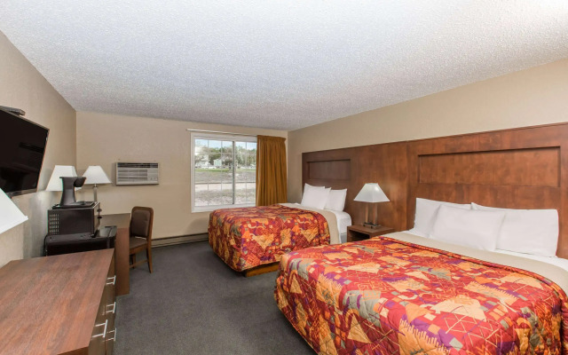 Days Inn by Wyndham Pierre