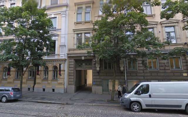 Wehost Bulevardi 12 C 11