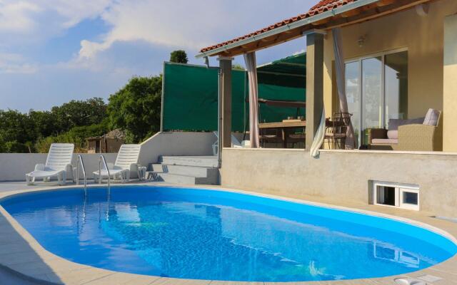 Holiday house Baras garden
